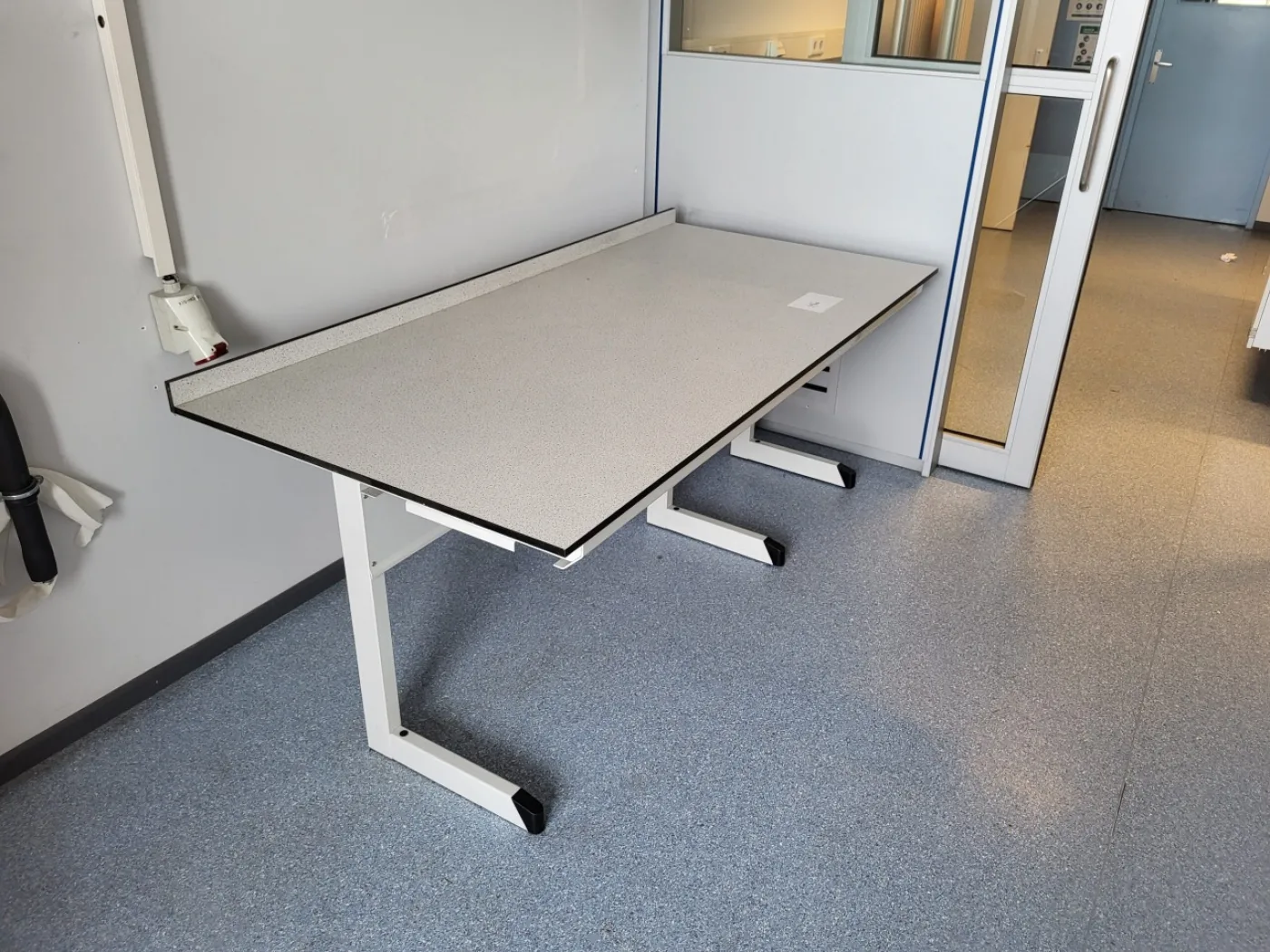 1960 – Used S+B Laboratory wall table (195 cm) - 2