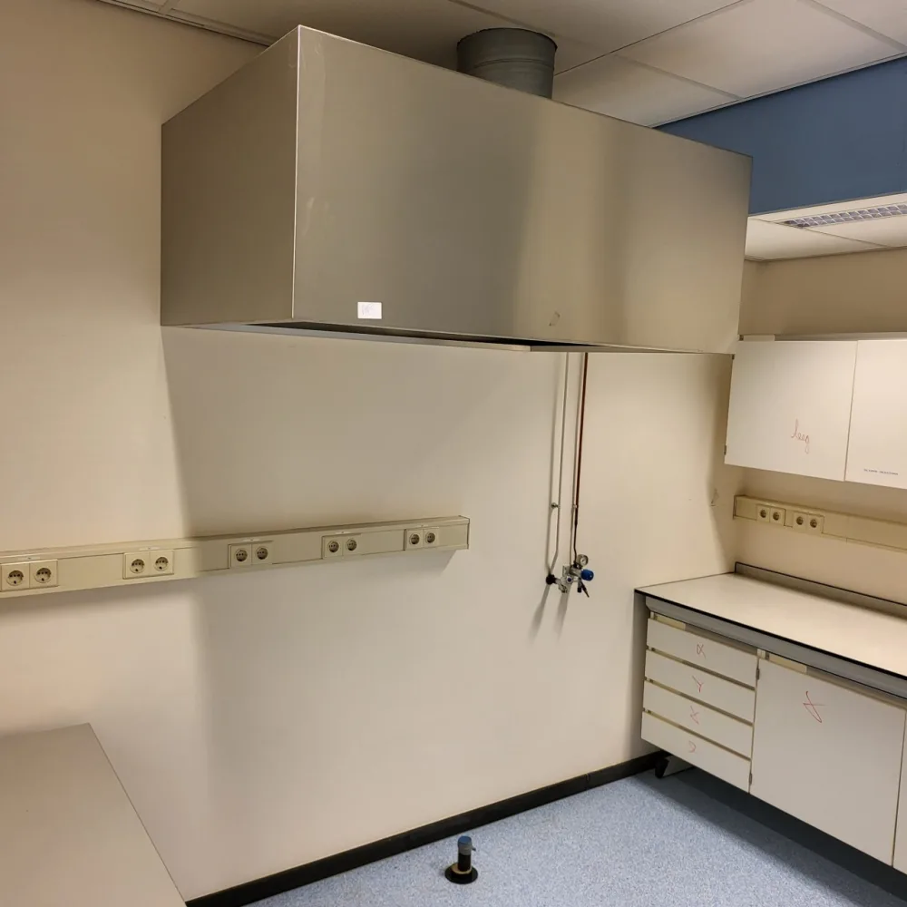 2025 – Used Stainless Steel Hood