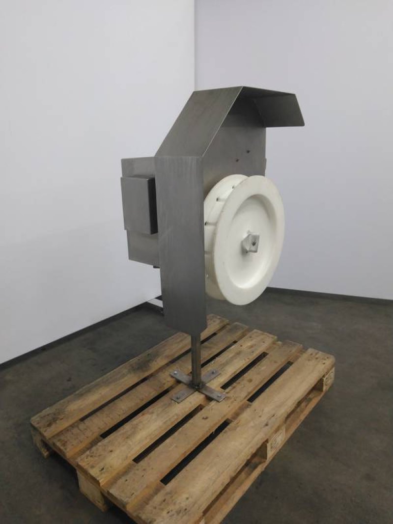Intestine and casing puller