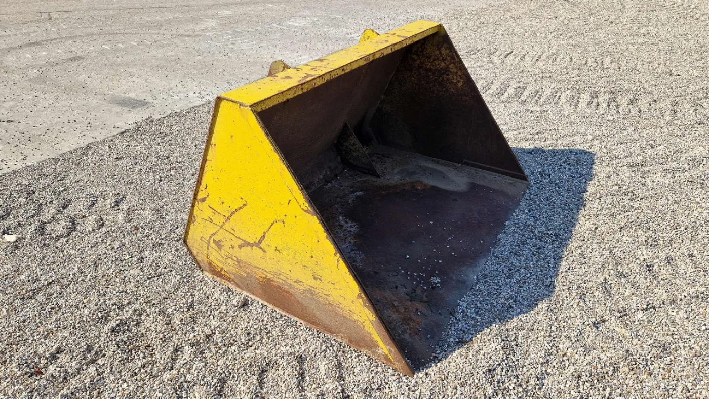 6ft Grain Bucket - 1