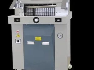 Máquina de Corte de Papel con Control Hidráulico y Automático JDS 5010 HC