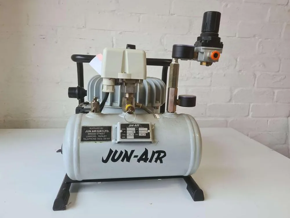 Jun-Air 6-J Mini Air Compressor