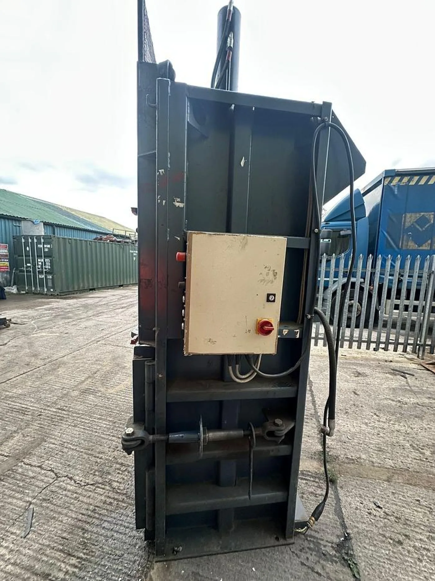Dicom Kadant PAAL Waste Baler - 3