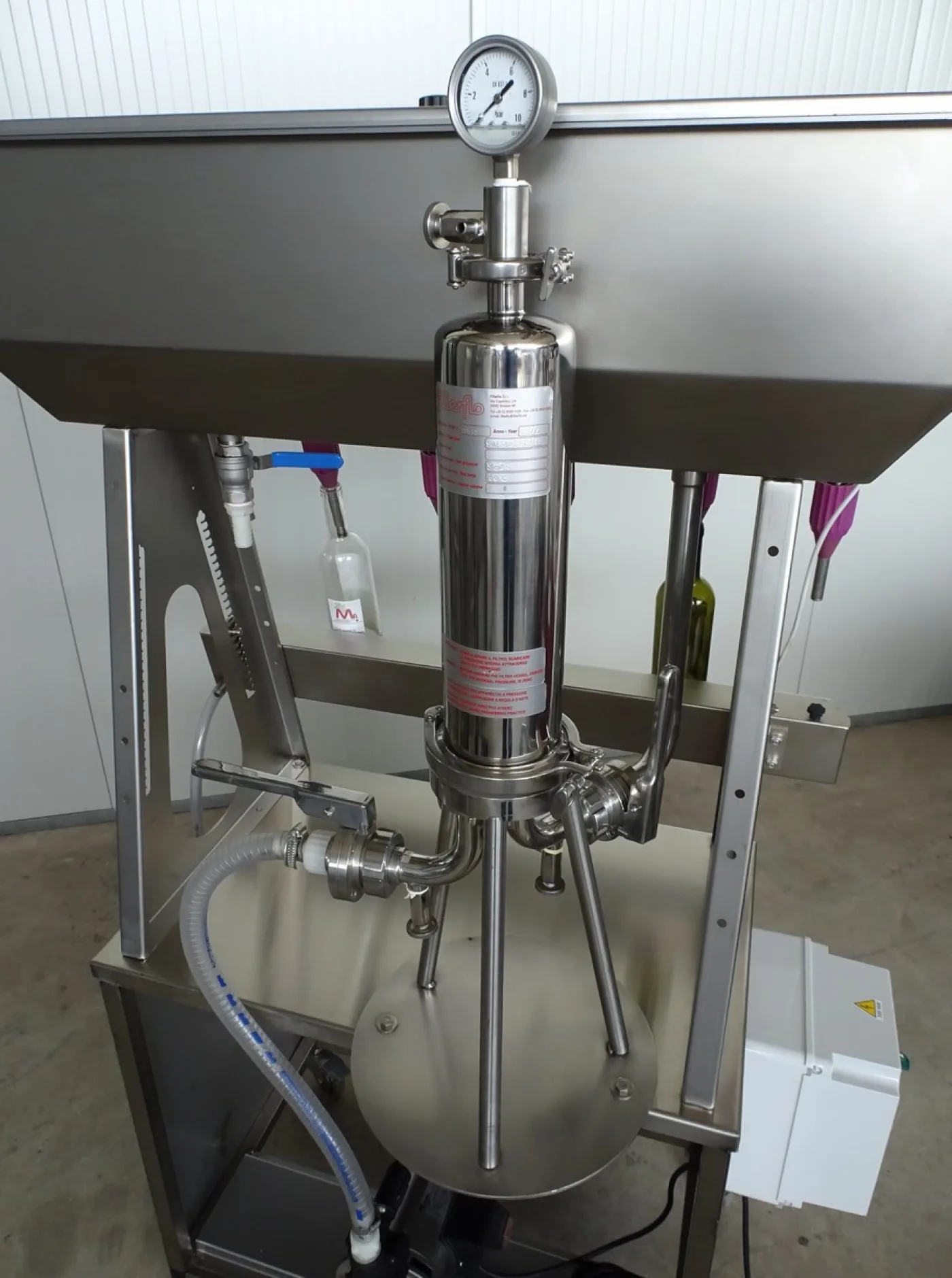 IN-LINE-FILLER 6 NOZZLES WITH MICROFILTER HOUSING NEW MACHINE - 6