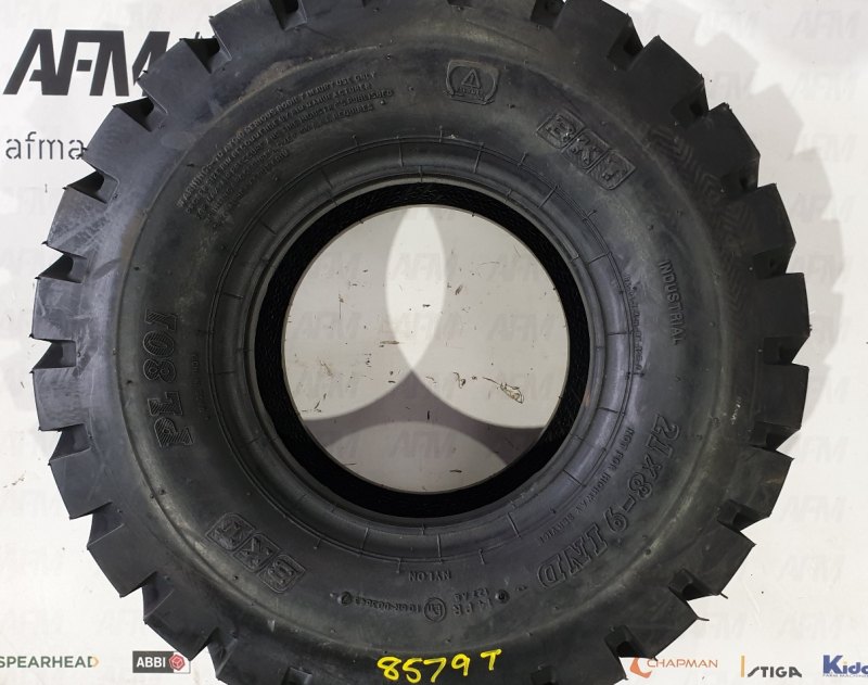 Spearhead Multicut Proline &amp; 620 Tyre - 8579T