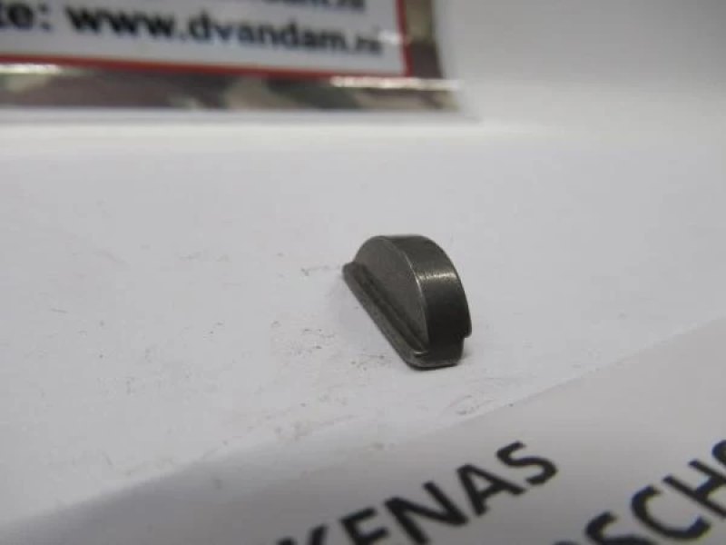 Spie nokkenas 4 graden verschoven