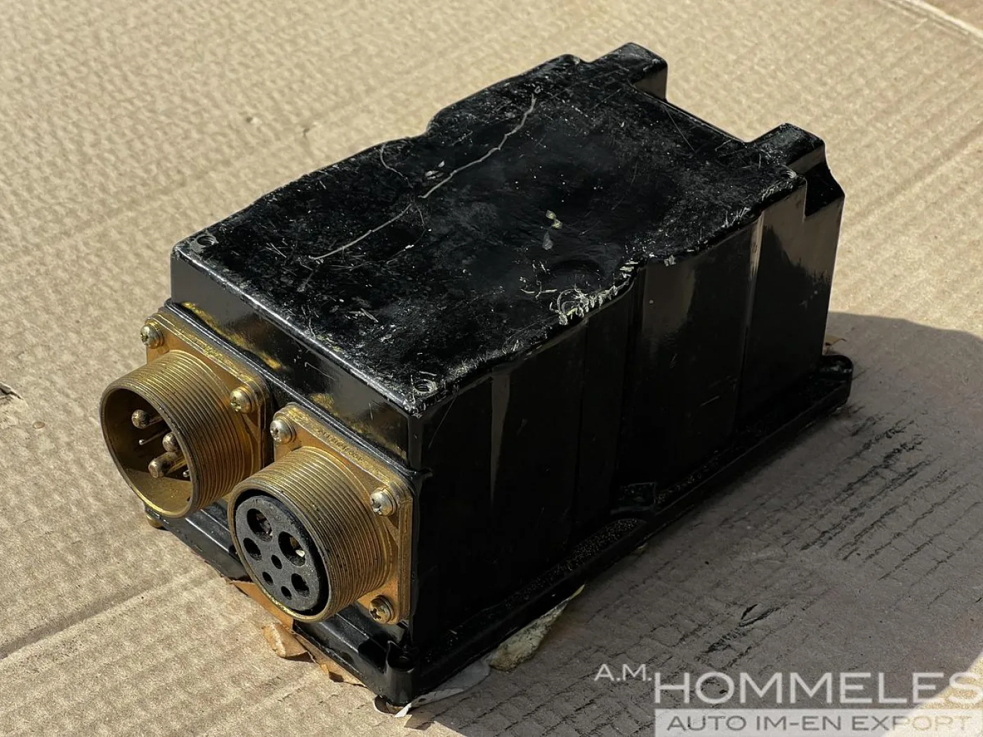 VOLTAGE REGULATOR M109 - 3