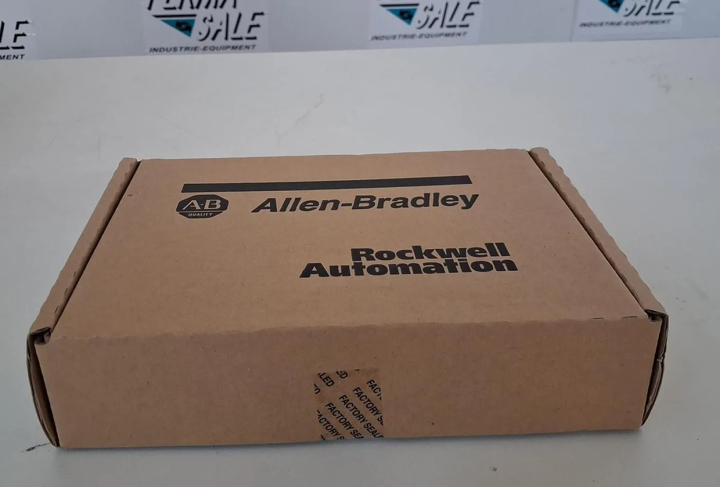 Allen-Bradley SLC 500 1746-OW16 Isolated Relay Output Module - 2