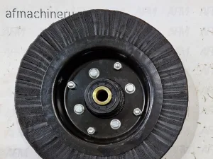 McConnel Topper 9 Wheel &amp; Hub - 1047262