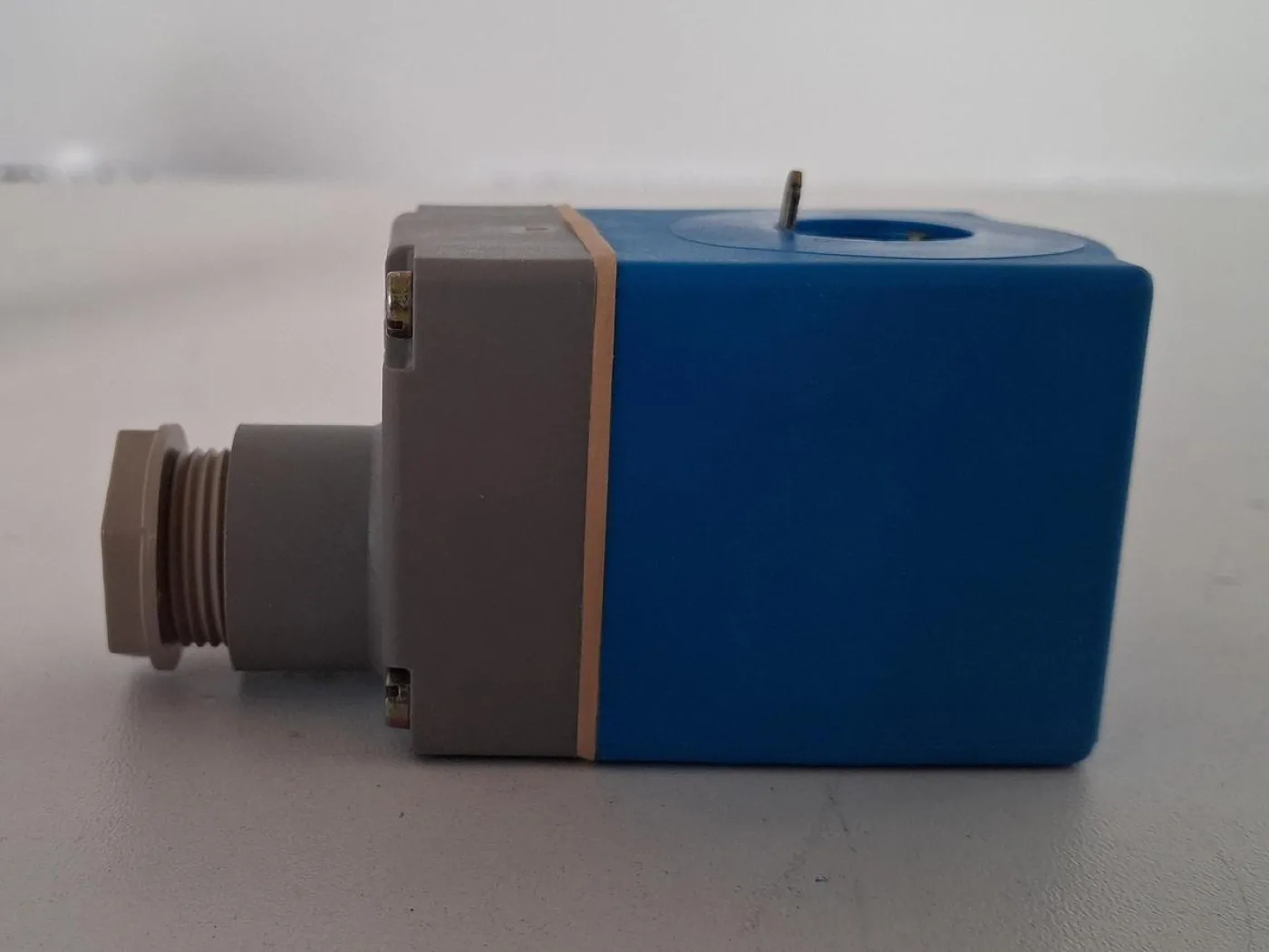 Danfoss BE230CS Solenoid Coil 220/230 V AC - 4