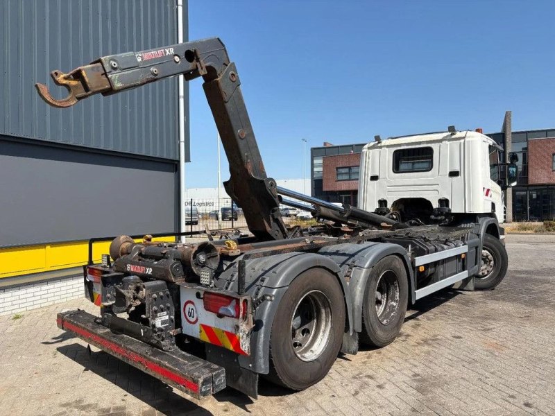 Scania P 360 + HOOK ARM SYSTEM + 6X2 + EURO 5 + HEIGHT ADJUSTABLE HOOK
