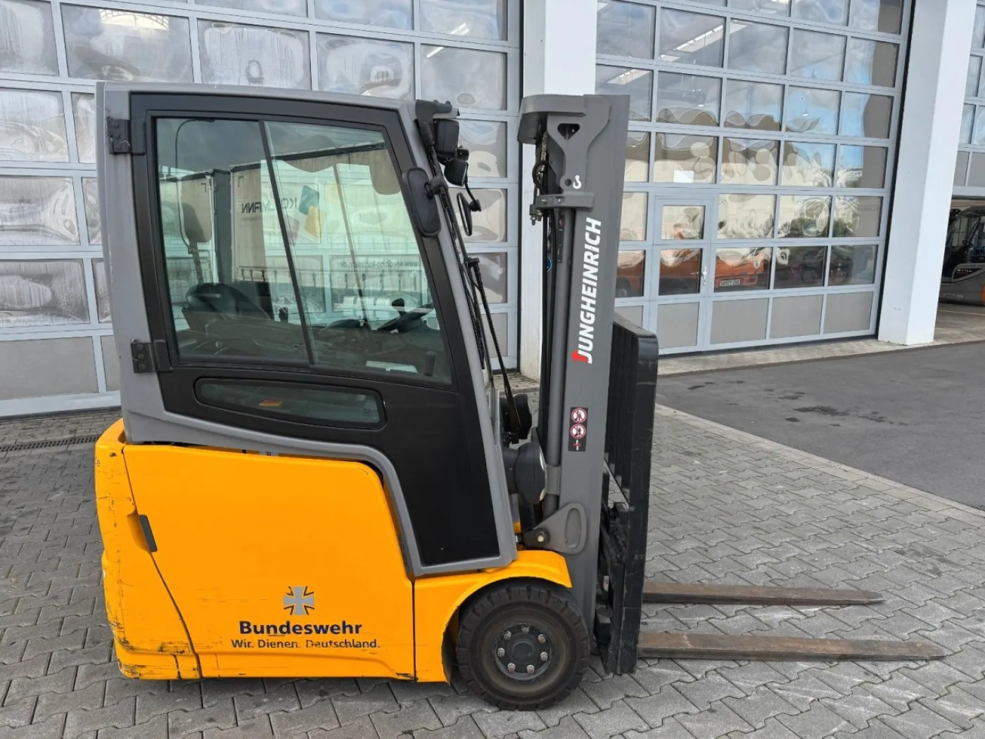 Jungheinrich EFG 215 / Triplex: 4.25m! / SS / nur 716h! - 2