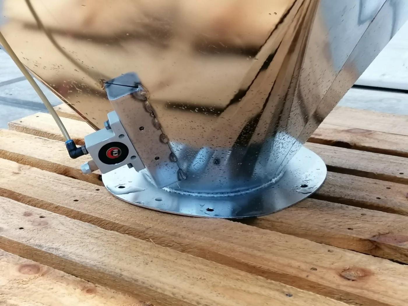 Silo with - Metering screw - 7