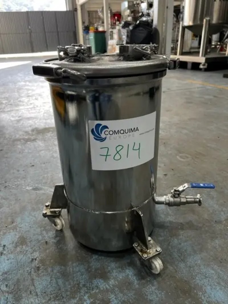 USED 12 LITER STAINLESS STEEL TANK