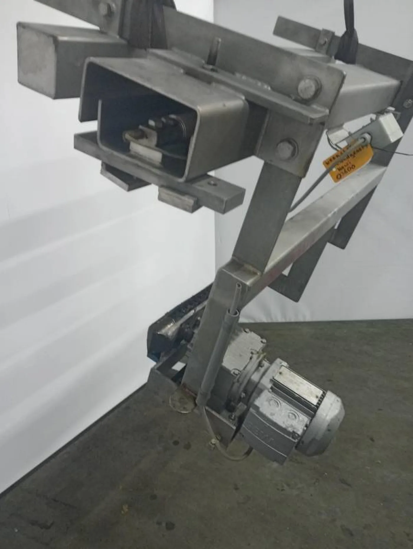 Weighing station - 4