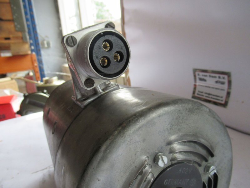 Dynamo 24V NOS