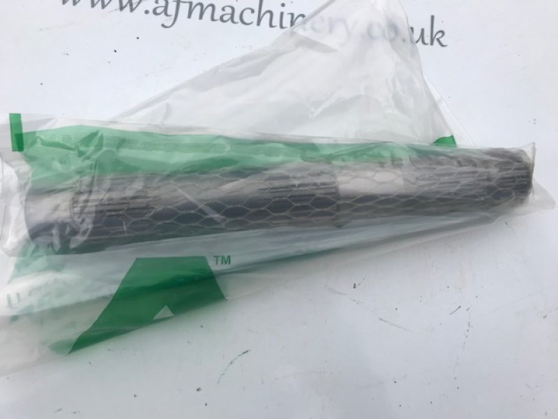 Spearhead Gearbox centre shaft part number 5771403C