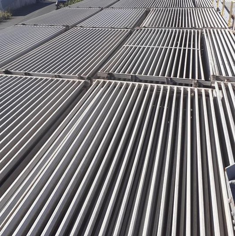 Estrados de ferro galvanizado