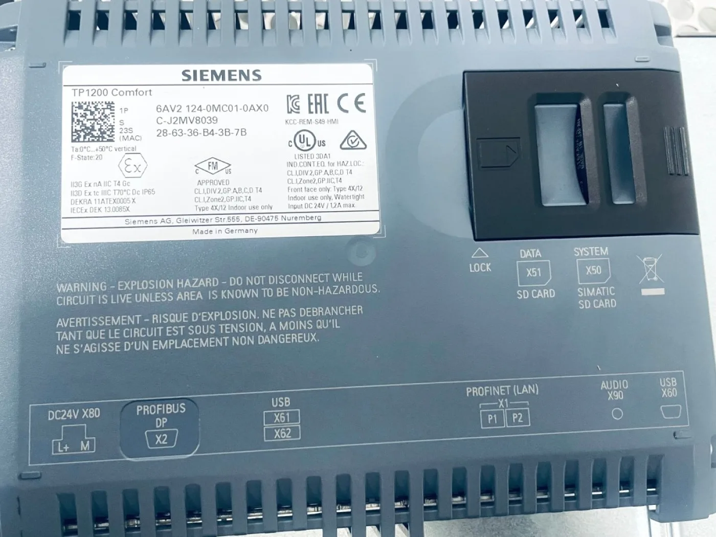 Siemens SIMATIC HMI TP 1200 Comfort 6AV2 124-0MC01-0AX0 C-J2MV8039 - 4