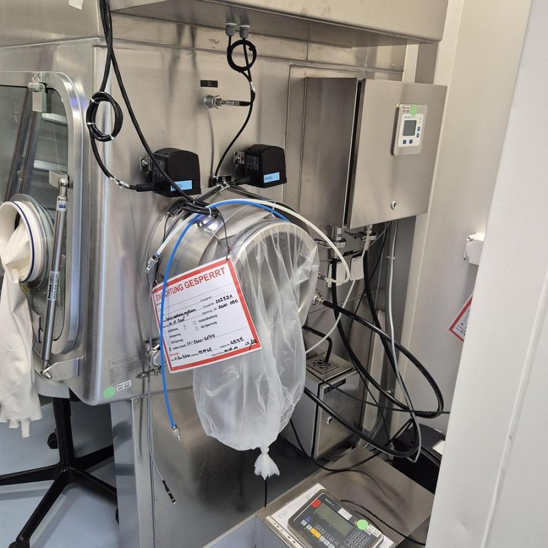 Hermann Waldner Isolator-Anlage mit einem integrierten STERIS VHP 1000ED