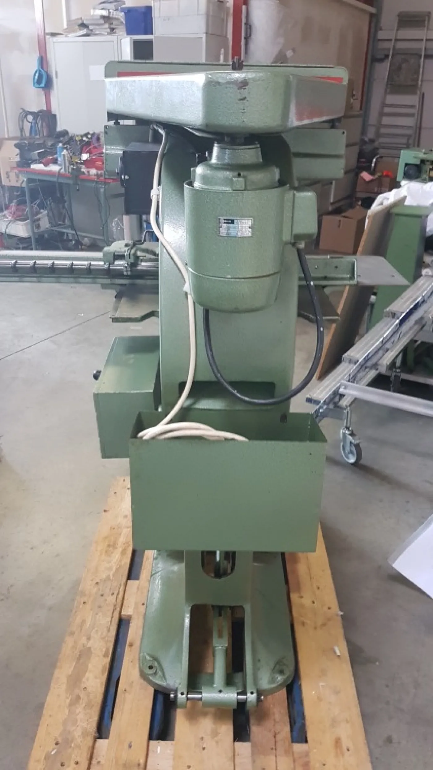 Papierbohrmaschine Hang 106 DT - 2