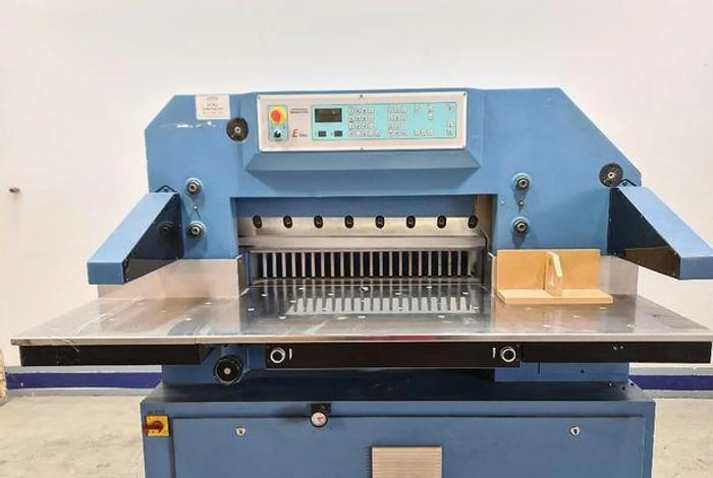 Guillotina Schneider 78 E-Line - 3