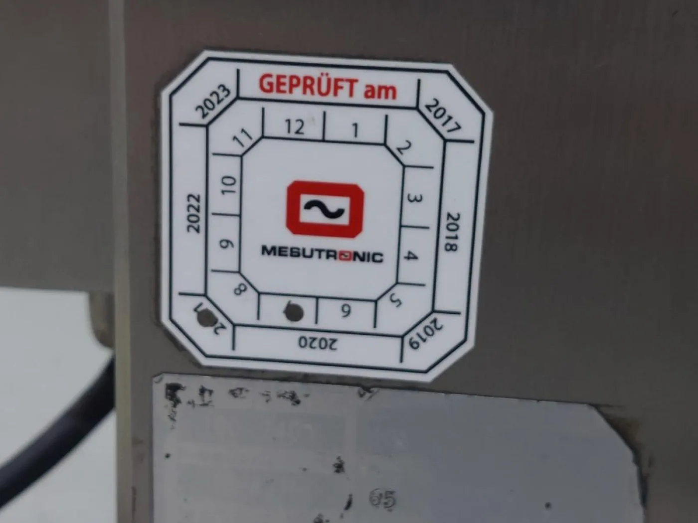 Mesutronic Metaaldetector, Type metron 2.2 C 450/250 - 4
