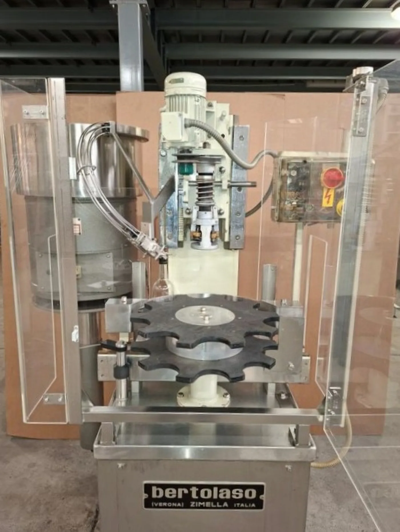 CORKING MACHINE SINGLE HEAD FOR ALUMINIUM SCREW CAP BERTOLASO, SECOND HAND MACHINE - 2