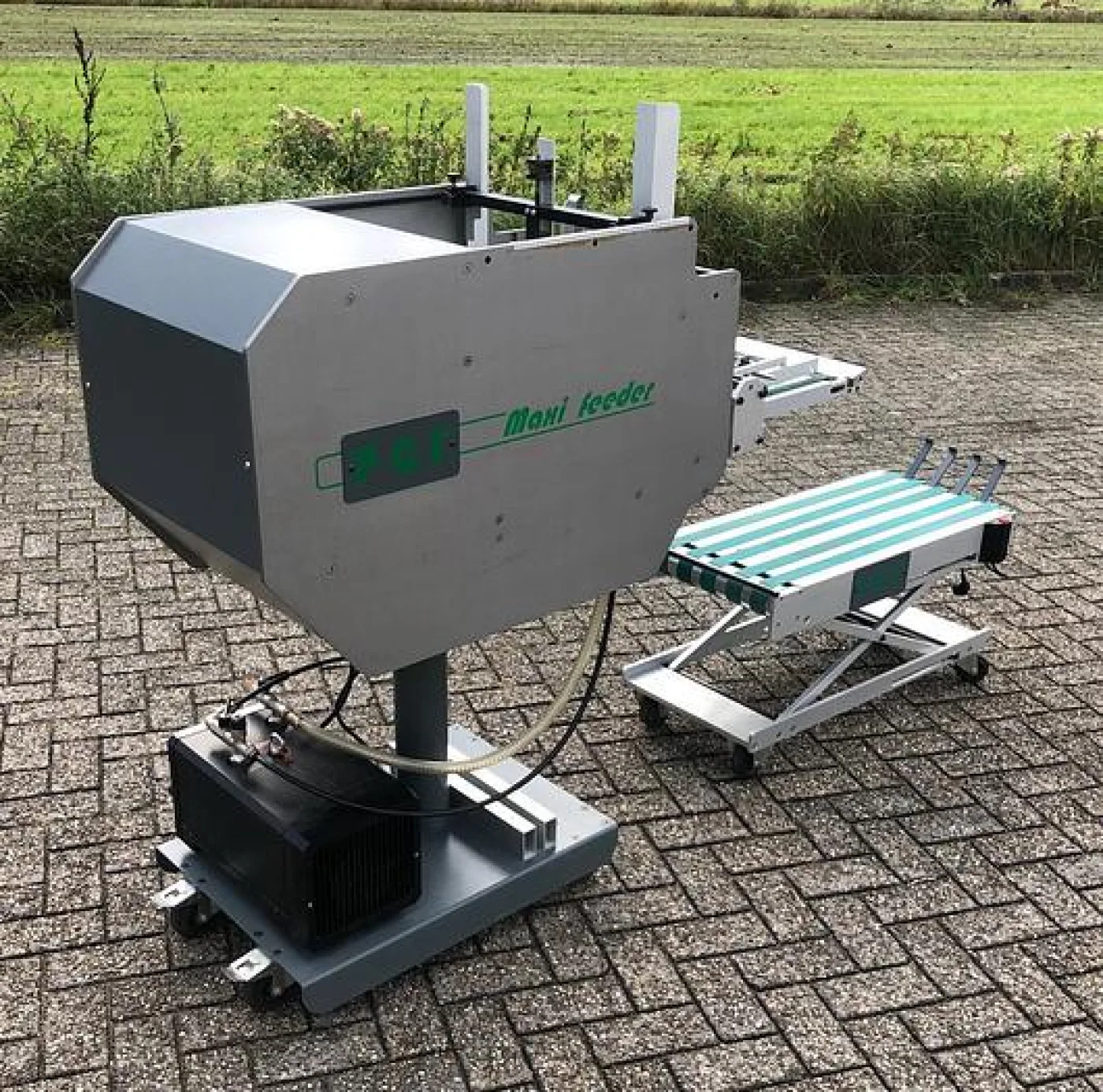 PGF Maxi Feeder - 4