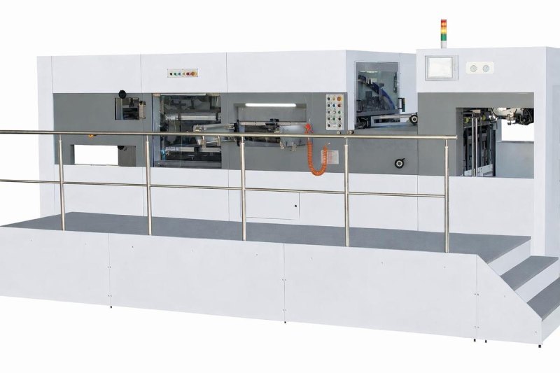 BBS 1060CF-Ⅱ Die Cutting and Full Stripping