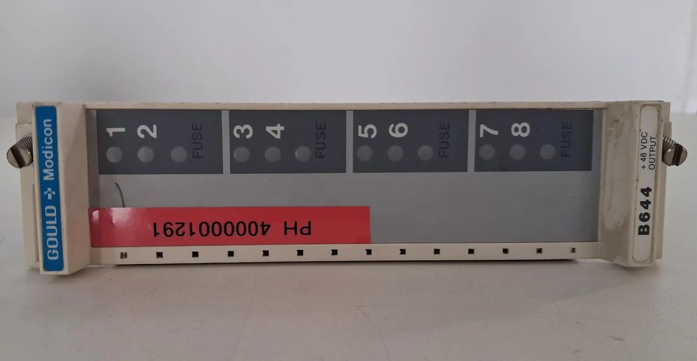 Gould Modicon B644 8-Channel Digital Input Module - 5