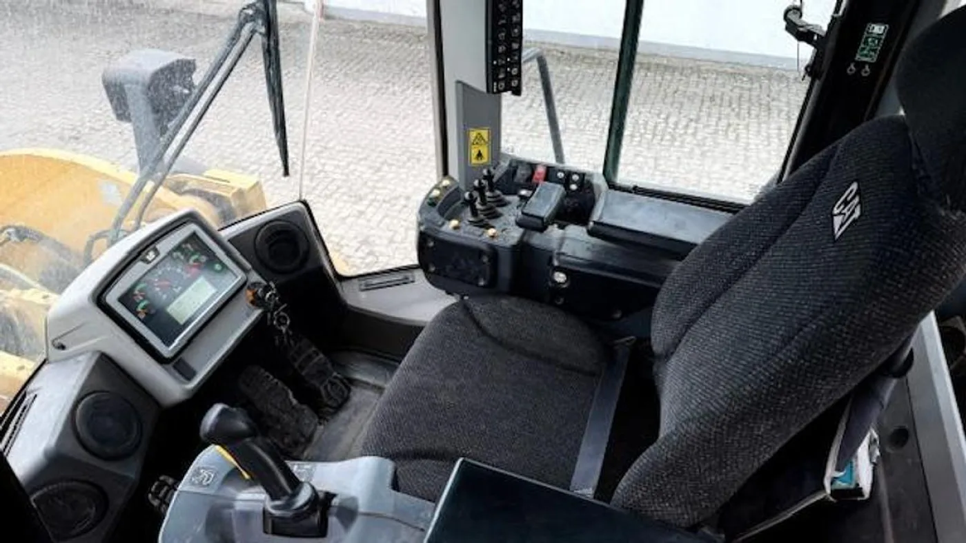 2015 CATERPILLAR 950M - 6