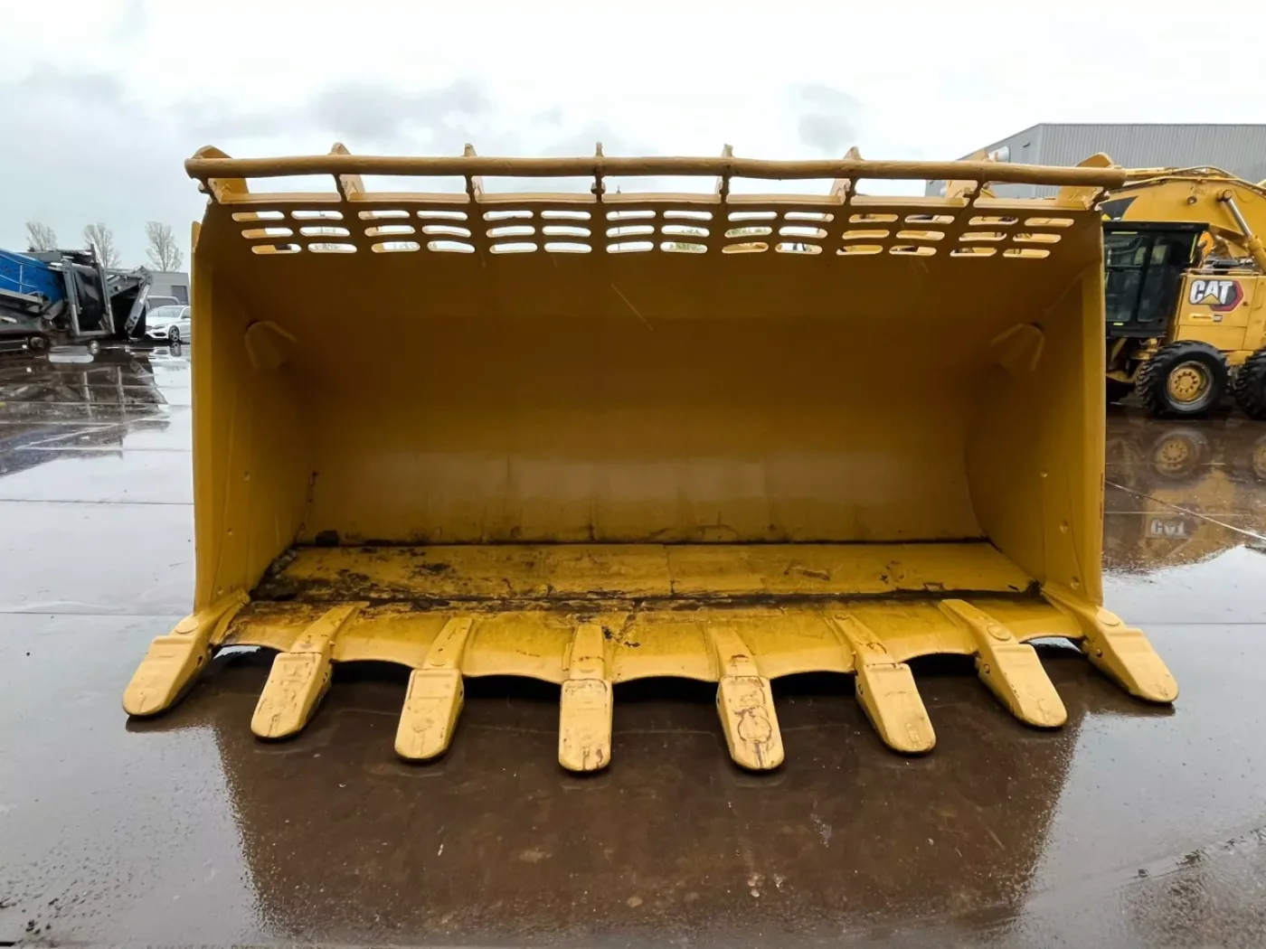 Bucket Caterpillar 990 - 6