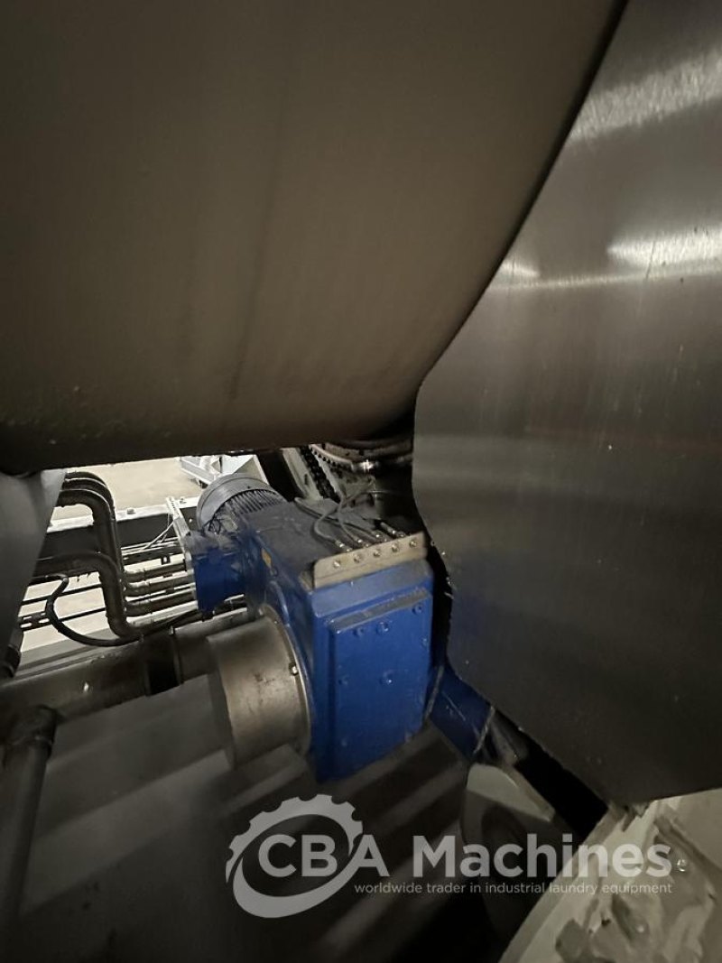 2020 Kannegiesser Complete CBW Tunnel System PT 13x60kg (972) + Press PP10-60-40 (982) + Shuttle (983) + 3x DII-60 GAS (973+974+975) + Step Conveyor (984) + Lint Filter + Conveyors