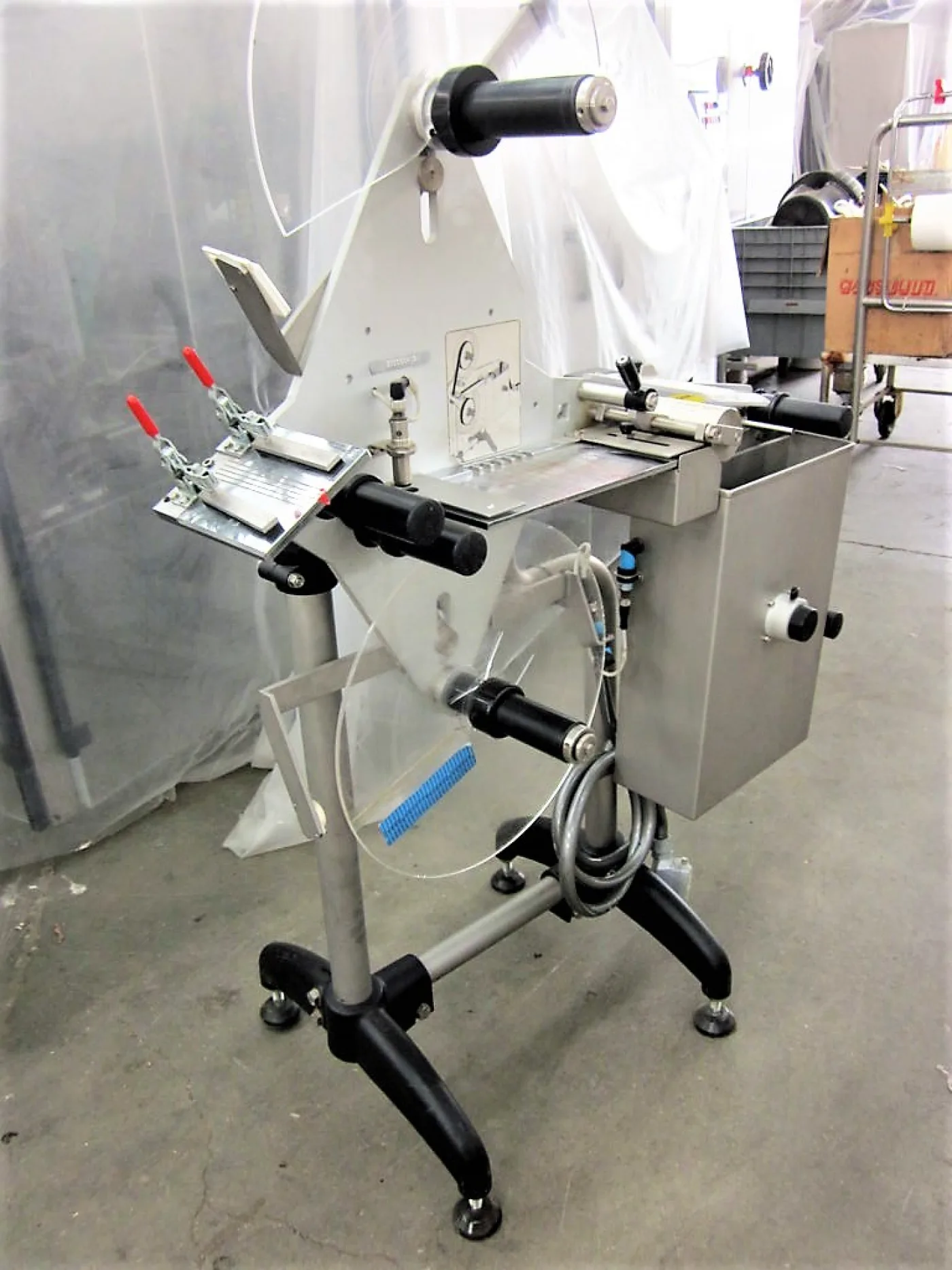 DISPENSER PER ETICHETTE - 1