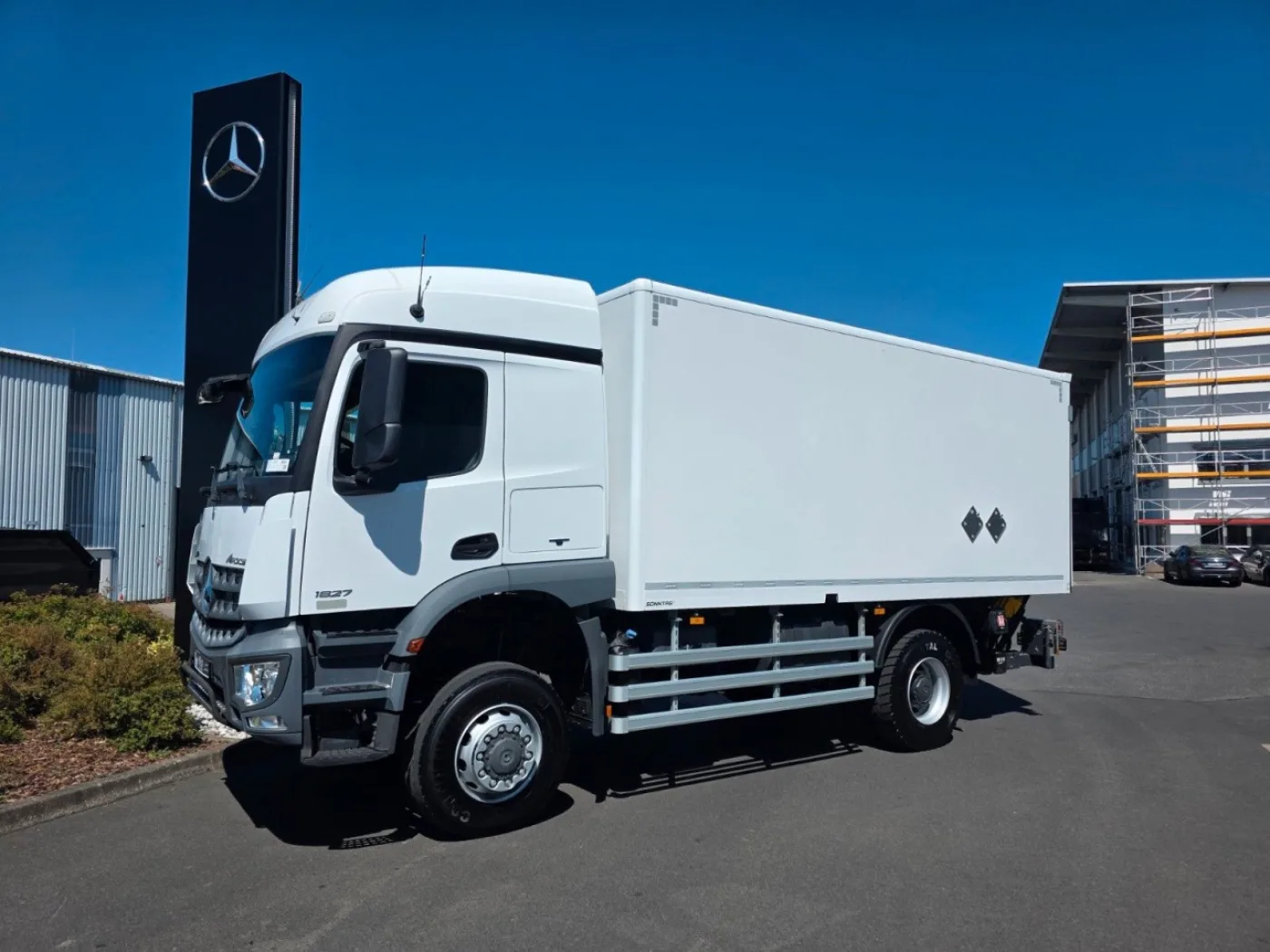 Mercedes Benz Arocs 1827 A 4x4 LBW Type-Treppe Schalter - 3
