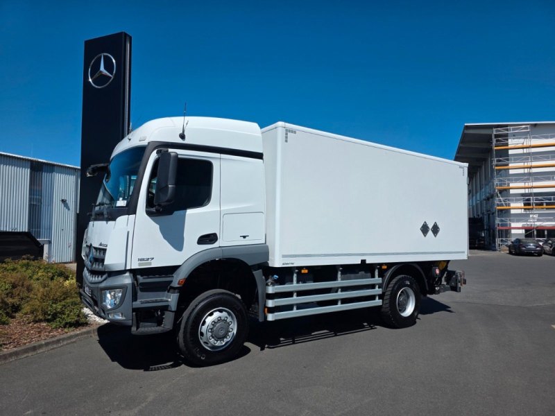 Mercedes Benz Arocs 1827 A 4x4 LBW Type-Treppe Schalter