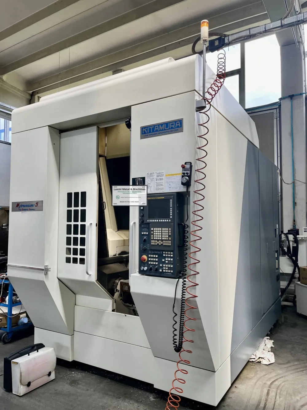 5 AXIS VERTICAL MACHINING CENTER, KITAMURA - MYTRUNNION 5 - Laxmi Metal & Machines, Rohtak