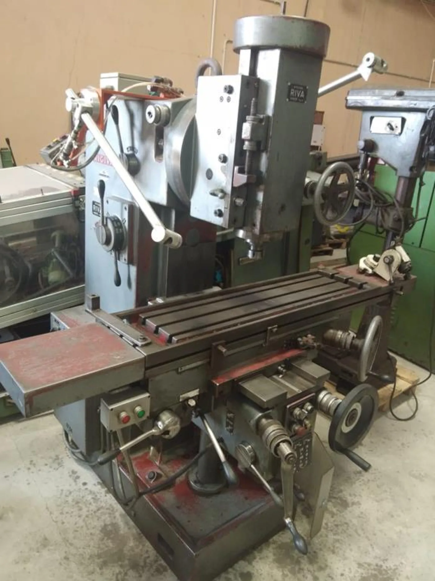 UNIVERSAL MILLING MACHINE, RIGIVA - Laxmi Metal & Machines, Rohtak - 3