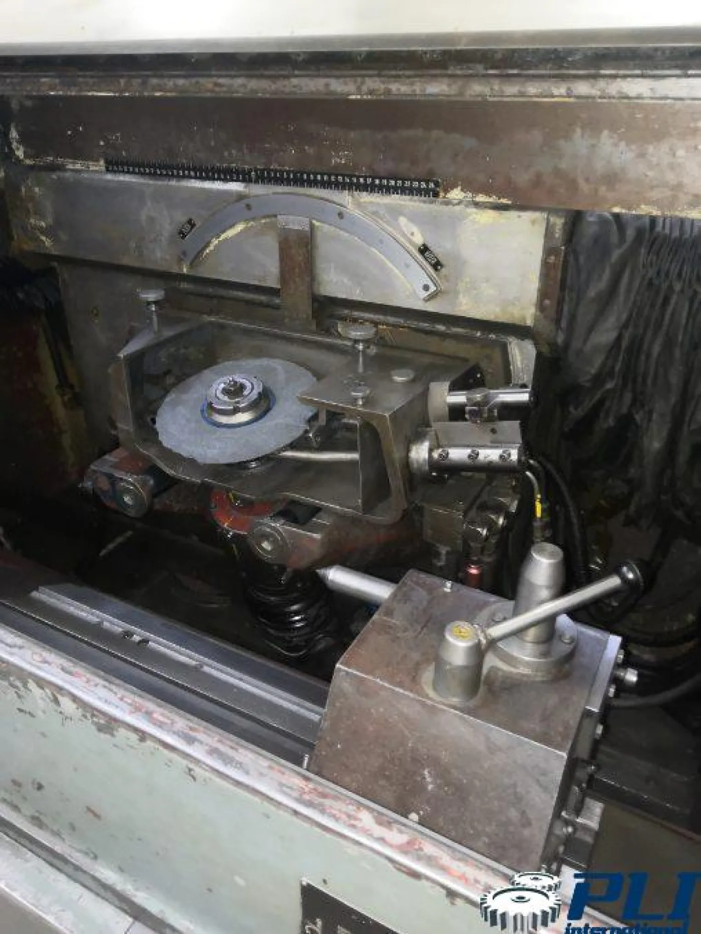 Hob sharpening machine KLINGELNBERG AGW 231 - 3