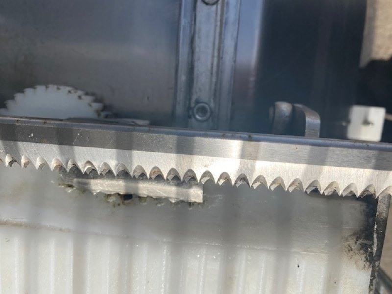 CP230 Long Salmon Slicer
