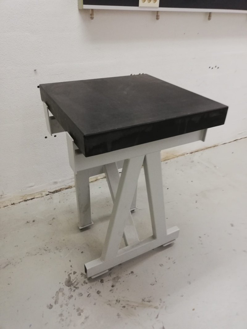 1329 - Used laboratory weighing table, Mitutoyo with granite top
