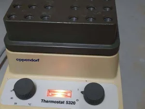 Eppendorf Thermostat 5320 Verwarmingsblok