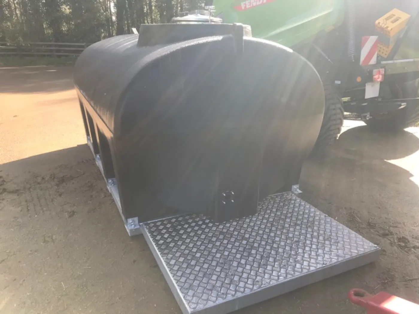 Enduramaxx 6000L Sprayer refill tank - 8