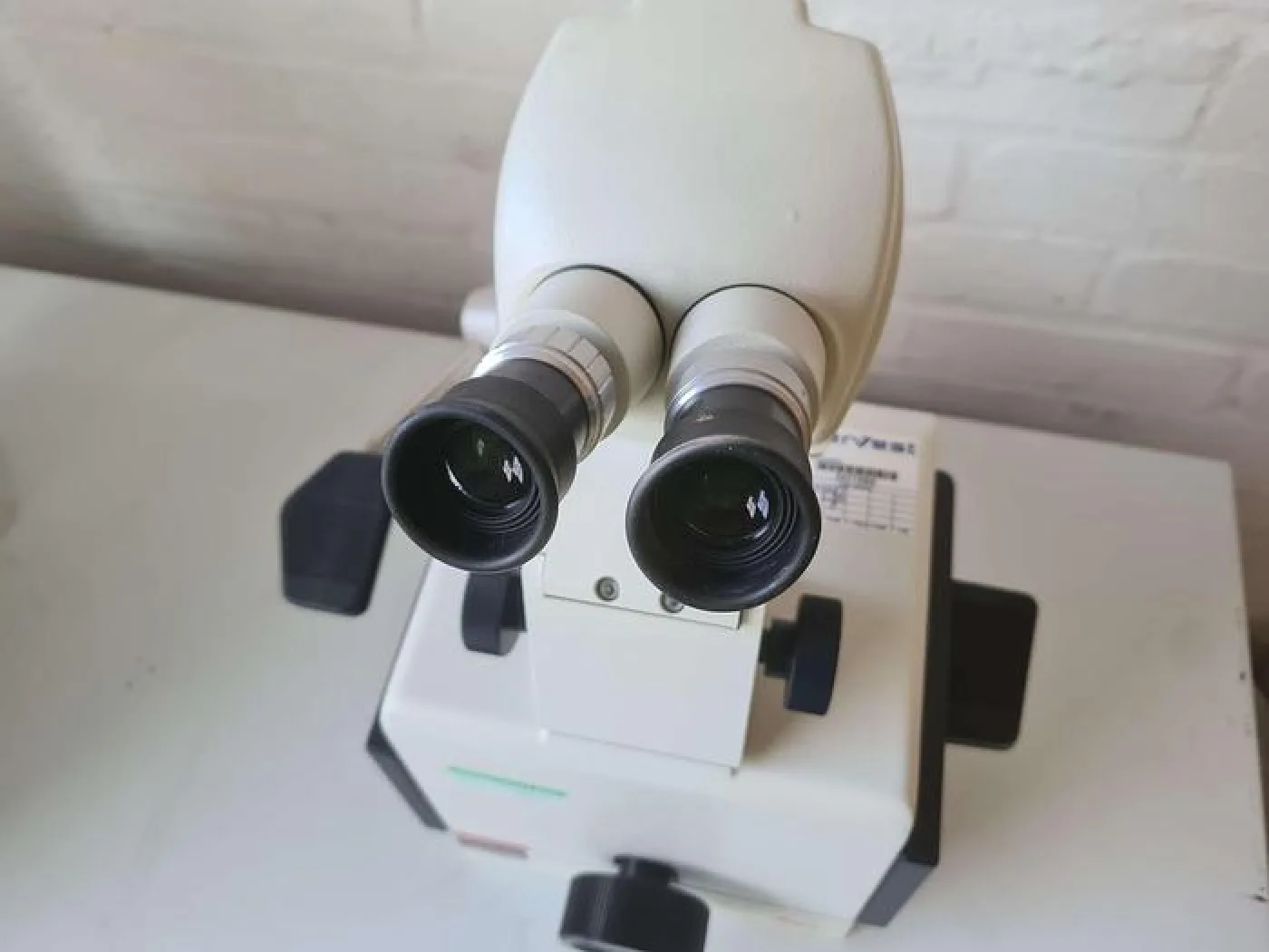 Leica Reichart Ultratrim Microtome - 3
