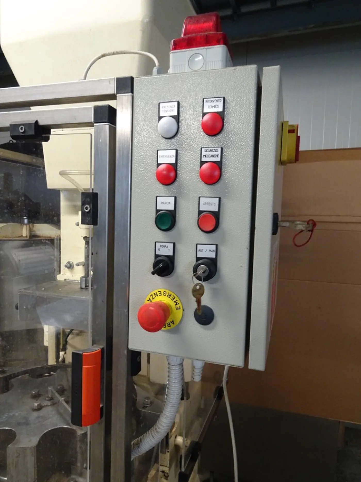 AUTOMATIC CORKING MACHINE BERTOLASO, MODEL SUPER GLORIA 108, MONOHEAD FOR NATURAL CORKS, SECOND-HAND MACHINE - 5