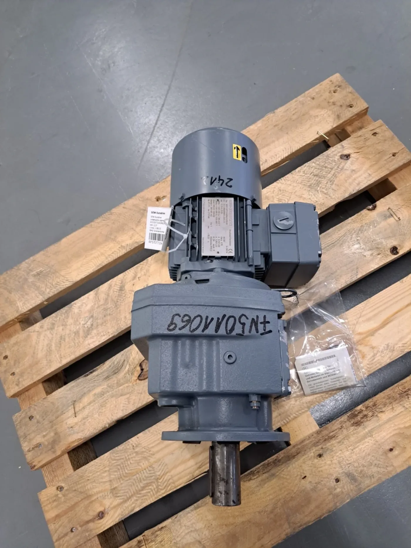 SEW Eurodrive Getriebemotor RF57DT71D4/BMG/HR/IS - 5