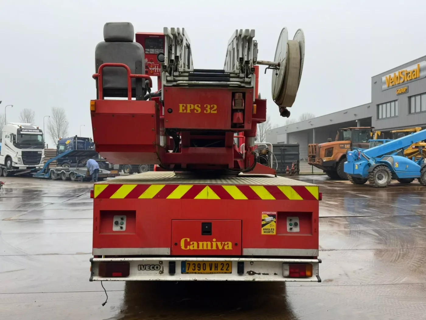 Iveco 130E23 4×2 Firetruck - 4