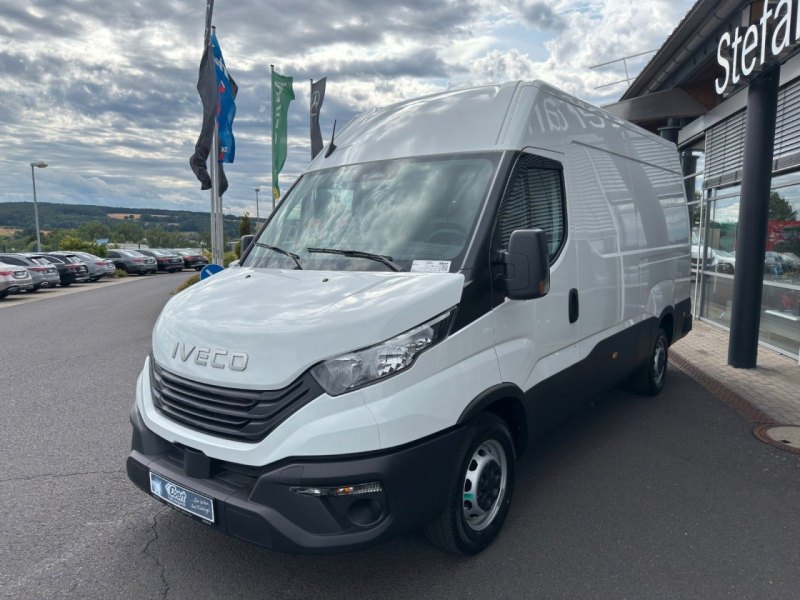 Iveco Daily 35S14B V Airlineschienensystem *AHK 3,5 t*