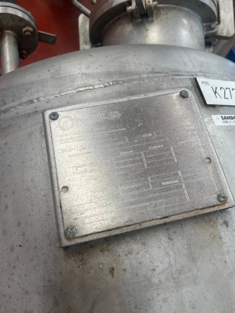 USED JUSTINOX STAINLESS STEEL TANK 600 LITERS